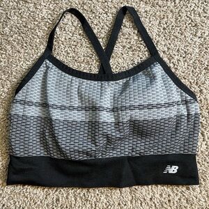 New Balance padded sports bra size Large Racerback intimates womens‎ textured